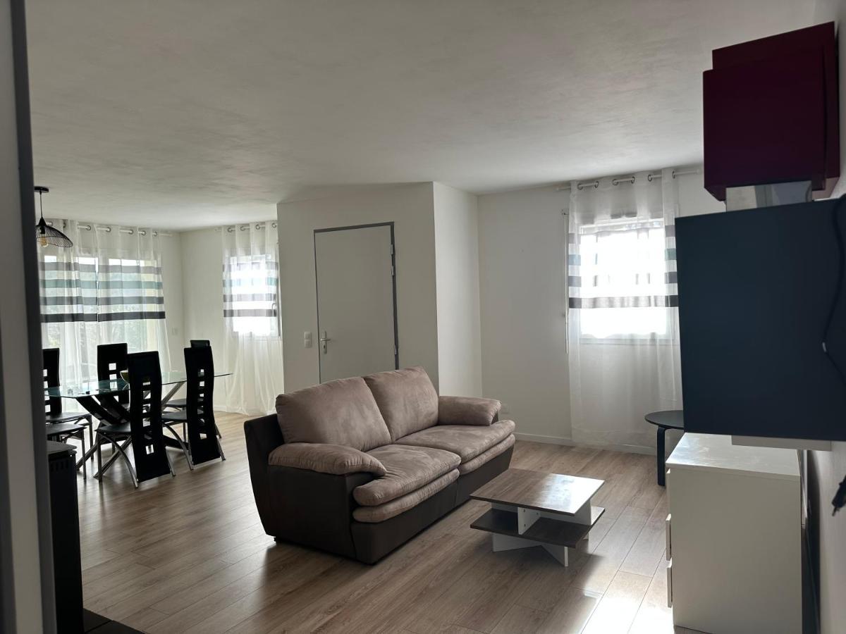 Maison MALOU 3 chambres, moins dd'un kilometre de toutes commodités, pistes cyclables devant l'entrée,a 10km de Bayonne, 6km Capbreton et 3,8km de la plage de Labenne Exterior foto