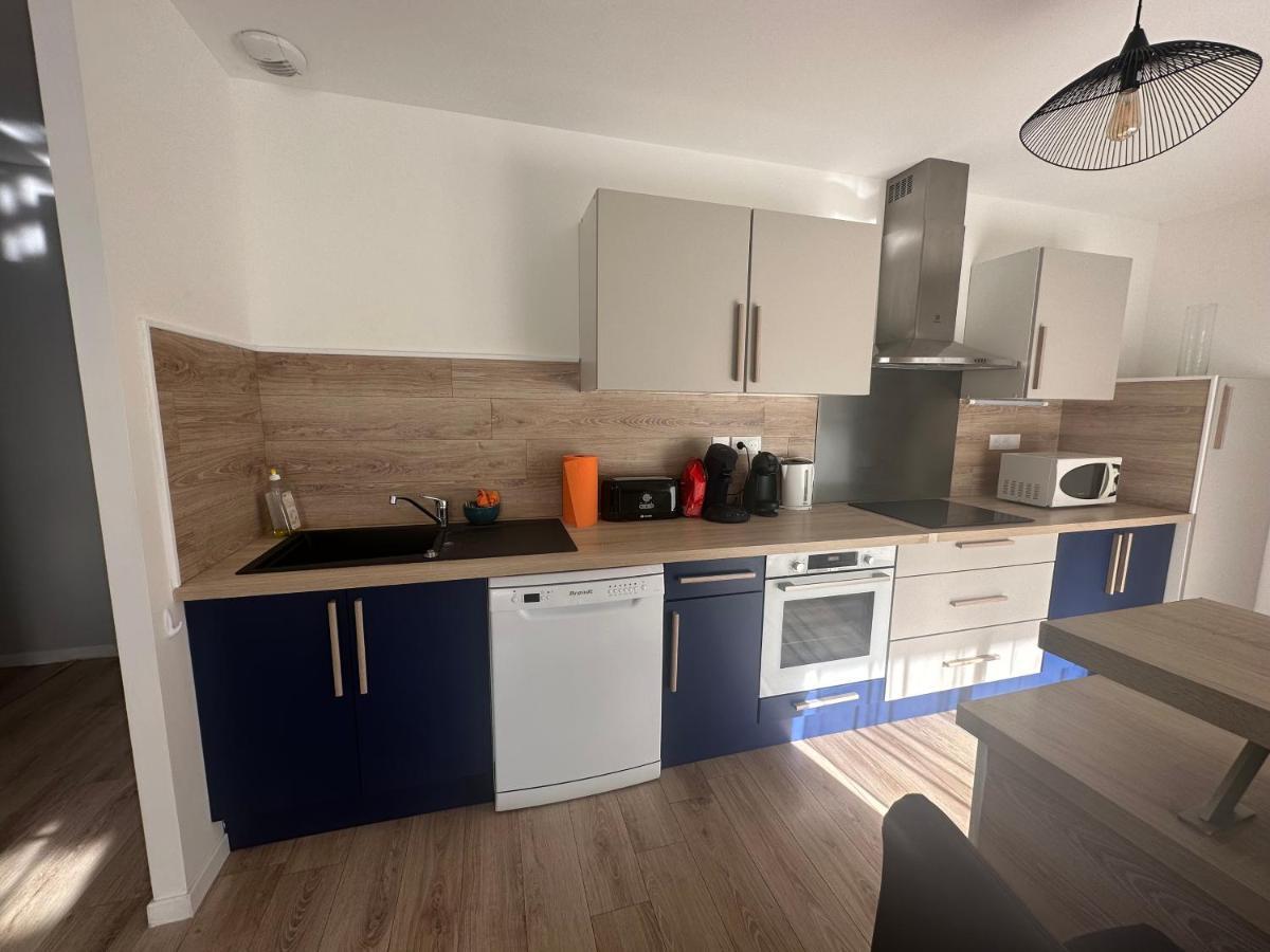 Maison MALOU 3 chambres, moins dd'un kilometre de toutes commodités, pistes cyclables devant l'entrée,a 10km de Bayonne, 6km Capbreton et 3,8km de la plage de Labenne Exterior foto