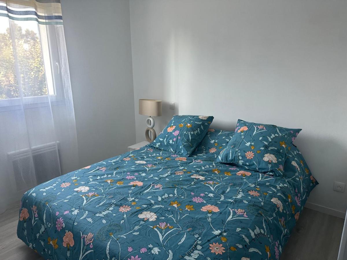 Maison MALOU 3 chambres, moins dd'un kilometre de toutes commodités, pistes cyclables devant l'entrée,a 10km de Bayonne, 6km Capbreton et 3,8km de la plage de Labenne Exterior foto